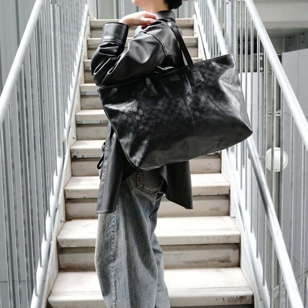 GUCCI Authentic Black Tote Bag - Picture 13 of 13